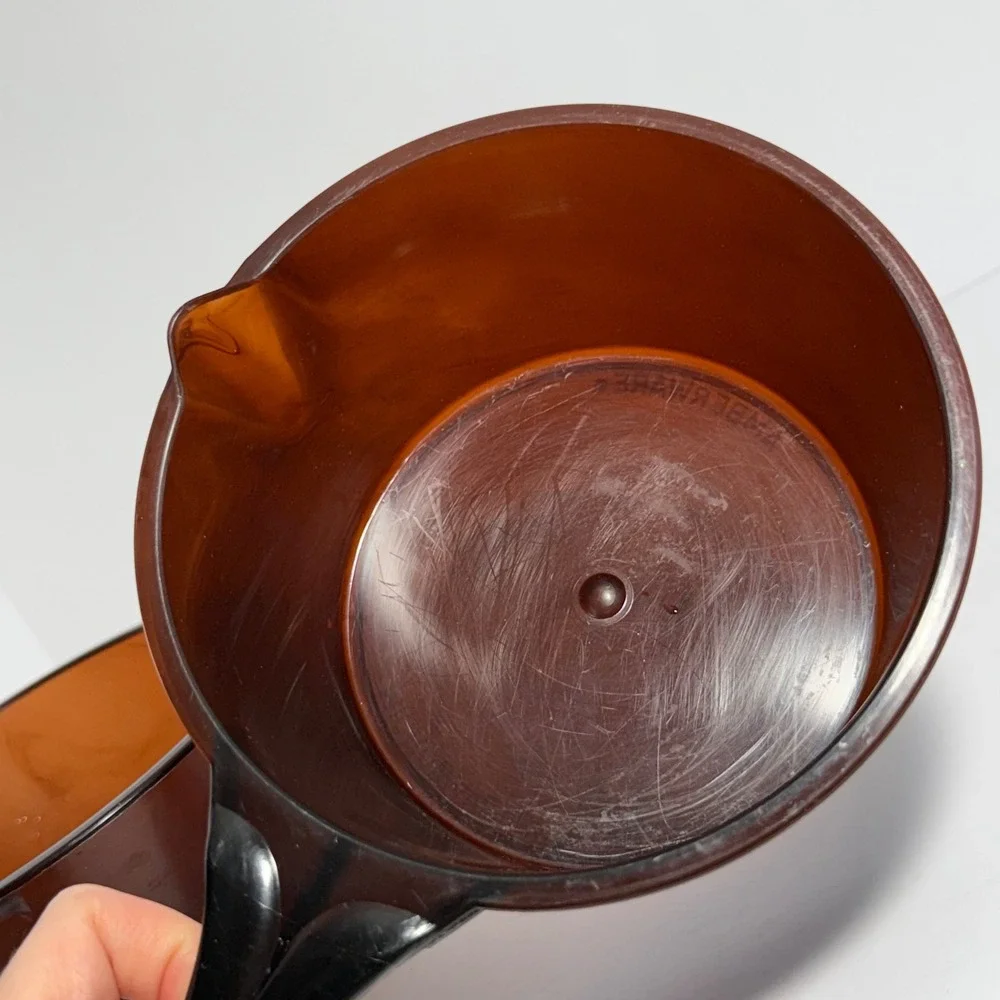 Vintage Amberware Microwave 4 Cups Set 2pc Brown Plastic Pour Spout